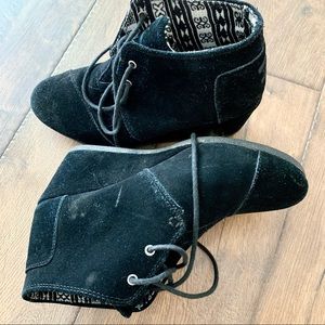 Toms Lace Up Booties  ‼️ CLEARANCE